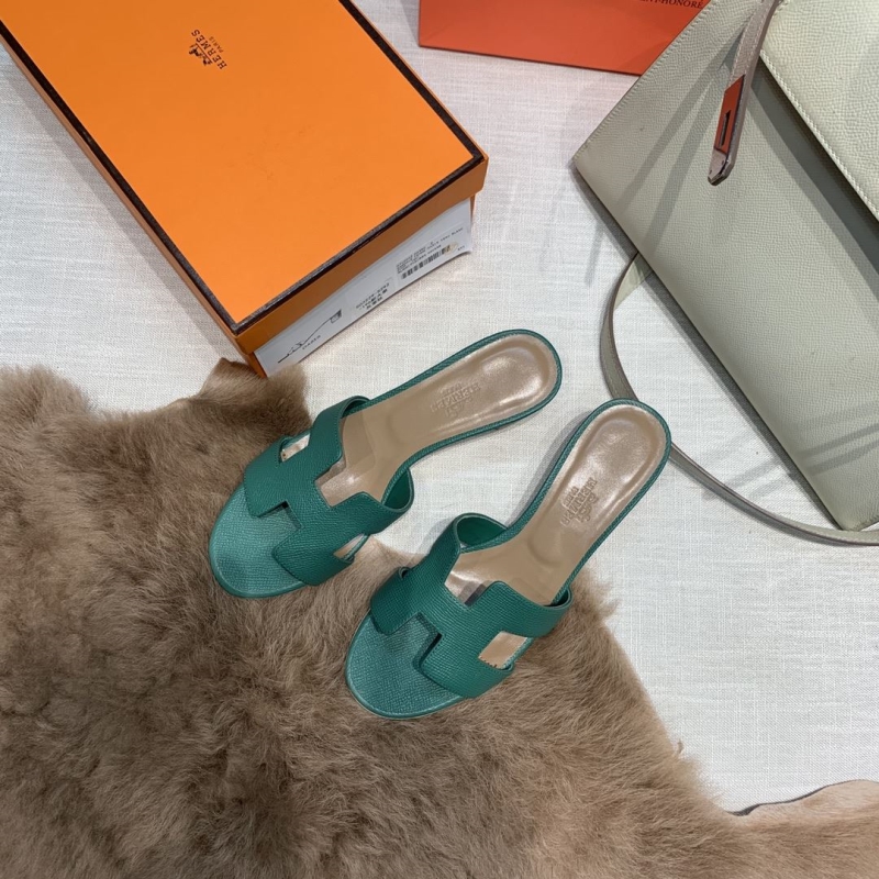 H**mes slippers